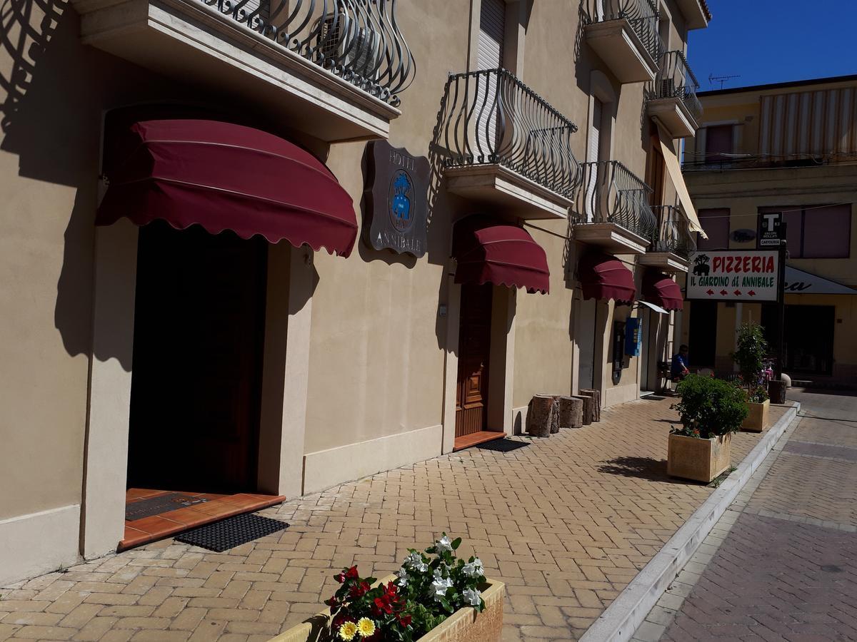 Hotel Annibale Isola Di Capo Rizzuto Eksteriør billede